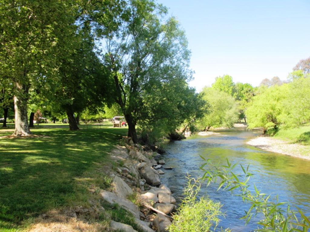 Colac Colac Caravan Park Corryong المظهر الخارجي الصورة