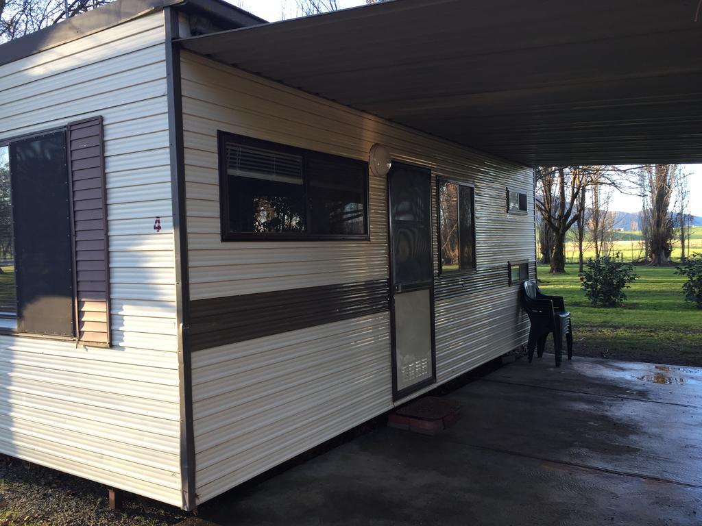 Colac Colac Caravan Park Corryong المظهر الخارجي الصورة